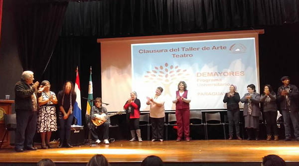 Presentación de “En familia”, en el auditorio del Rectorado de la Universidad.