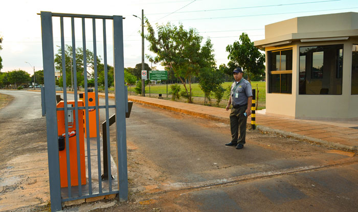 Actividades suspendidas en el campus de la Universidad Nacional del Este.